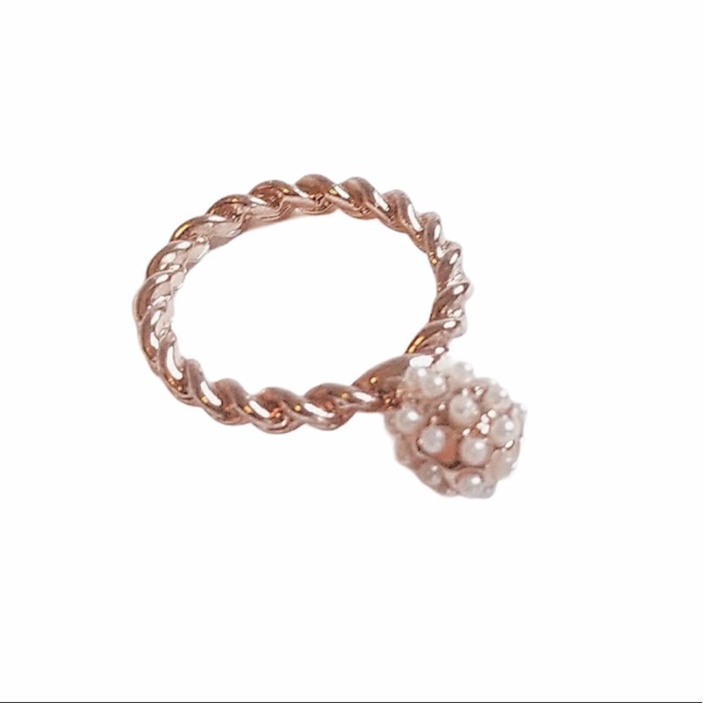 Dainty Pearl Cluster Ring